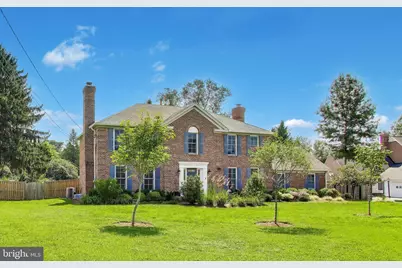 7724 Fontaine Street, Potomac, MD 20854 - Photo 3