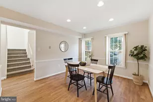 19 Shagbark Ct, Rockville, MD 20852 - Photo 3