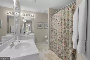 8017 Exodus Dr, Gaithersburg, MD 20882 - Photo 23