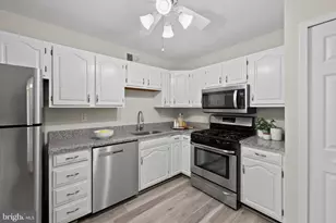 5225 Pooks Hill Rd, Bethesda, MD 20814 - Photo 9
