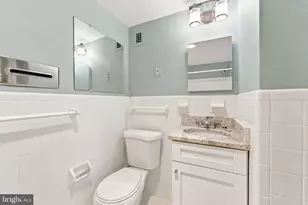 10401 Grosvenor Pl, Rockville, MD 20852 - Photo 13