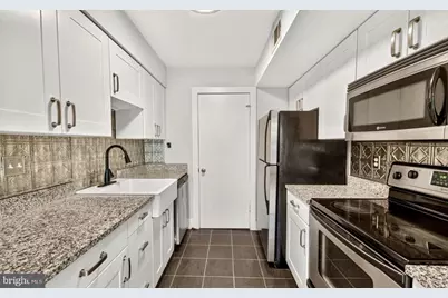 20208 Shipley Terrace #302, Germantown, MD 20874 - Photo 7