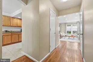 7344 Greentree Rd, Bethesda, MD 20817 - Photo 9