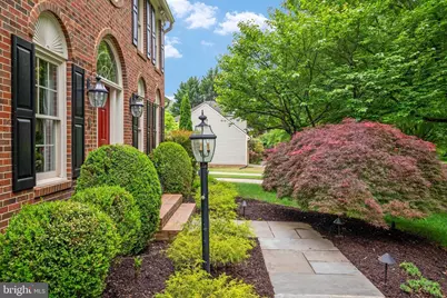 5613 Sugarbush Lane, Rockville, MD 20852 - Photo 3