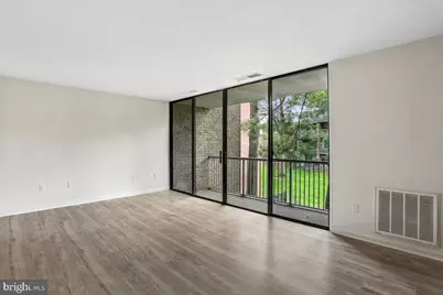726 Quince Orchard Boulevard #726-102, Gaithersburg, MD 20878 - Photo 5