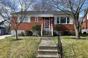 4426 Hallet St, Rockville, MD 20853 - Photo 3