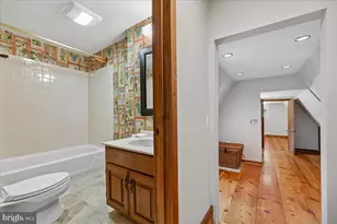 408 4th Ave, Washington Grove, MD 20880 - Photo 37