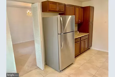 6414 Wilson Lane, Bethesda, MD 20817 - Photo 9