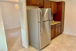 6414 Wilson Ln, Bethesda, MD 20817 - Photo 9