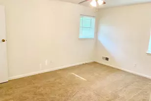 6414 Wilson Ln, Bethesda, MD 20817 - Photo 15