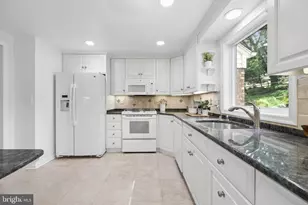 1104 Fallsmead Way, Potomac, MD 20854 - Photo 15