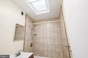 207 N Adams St, Rockville, MD 20850 - Photo 19