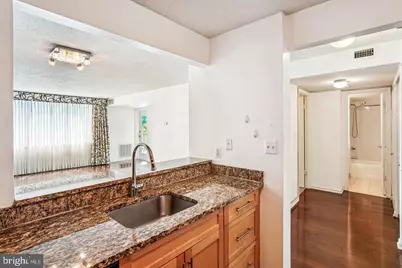 10101 Grosvenor Place #407, Rockville, MD 20852 - Photo 7