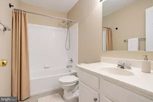 13077 Woodcutter Cir, Germantown, MD 20876 - Photo 43