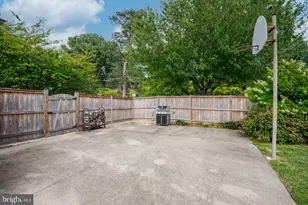 104 Williamsburg Dr, Silver Spring, MD 20901 - Photo 7