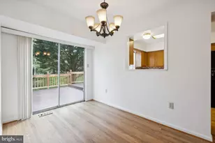 18221 Fox Chase Cir, Olney, MD 20832 - Photo 9