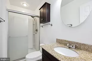 18221 Fox Chase Cir, Olney, MD 20832 - Photo 13