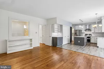 8912 Barrowgate Court, Potomac, MD 20854 - Photo 7