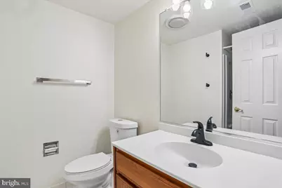 8912 Barrowgate Court, Potomac, MD 20854 - Photo 19