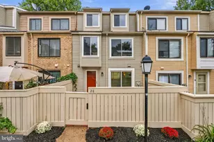 28 Welbeck Ct, Montgomery Village, MD 20886 - Photo 1