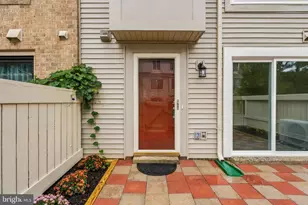 28 Welbeck Ct, Montgomery Village, MD 20886 - Photo 3