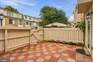 28 Welbeck Ct, Montgomery Village, MD 20886 - Photo 5