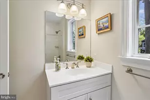 7800 Radnor Rd, Bethesda, MD 20817 - Photo 47