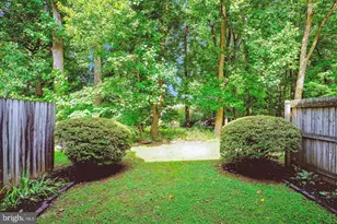 7768 Heatherton Ln, Potomac, MD 20854 - Photo 35