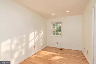 6701 Kenwood Forest Ln, Chevy Chase, MD 20815 - Photo 19