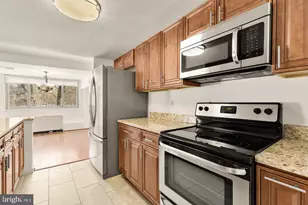 5100 Dorset Ave, Chevy Chase, MD 20815 - Photo 15