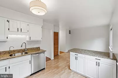 8918 Centerway Road, Gaithersburg, MD 20879 - Photo 11