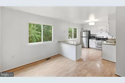 8918 Centerway Road, Gaithersburg, MD 20879 - Photo 9