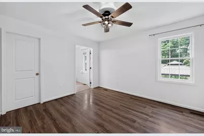 19510 Fisher Avenue, Poolesville, MD 20837 - Photo 15