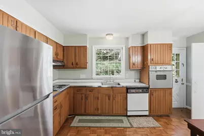5823 Ogden Court, Bethesda, MD 20816 - Photo 9