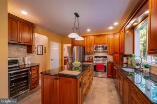 19829 Helmond Way, Gaithersburg, MD 20886 - Photo 9