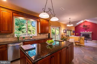 19829 Helmond Way, Gaithersburg, MD 20886 - Photo 11