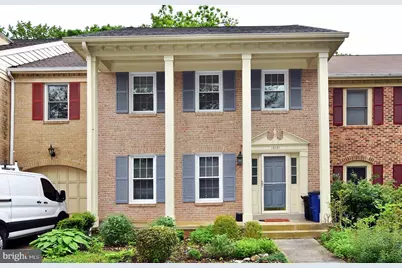 10121 Crestberry Place, Bethesda, MD 20817 - Photo 1