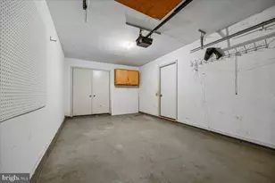 8106 Castlebury Terrace, Gaithersburg, MD 20879 - Photo 61