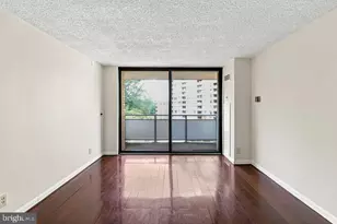 5225 Pooks Hill Rd, Bethesda, MD 20814 - Photo 11