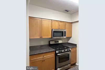 4801 Fairmont Avenue #912, Bethesda, MD 20814 - Photo 9