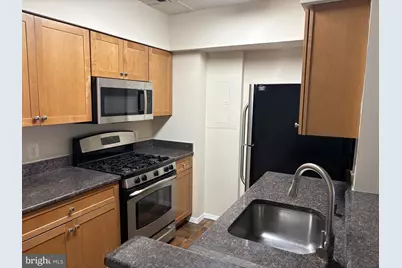 4801 Fairmont Avenue #912, Bethesda, MD 20814 - Photo 7