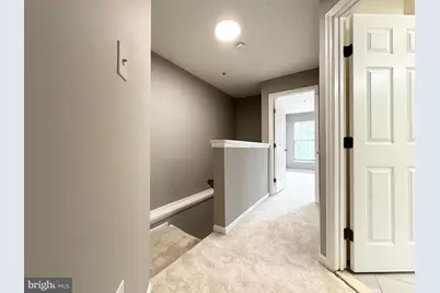 20527 Lowfield Drive, Germantown, MD 20874 - Photo 9