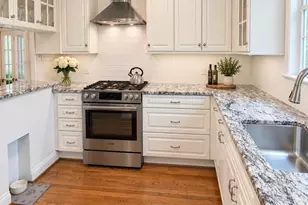 5526 Uppingham St, Chevy Chase, MD 20815 - Photo 9