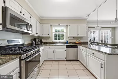 10108 Langhorne Court, Bethesda, MD 20817 - Photo 19