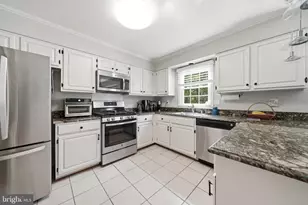10108 Langhorne Ct, Bethesda, MD 20817 - Photo 23