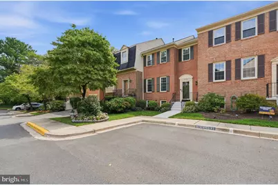 10108 Langhorne Court, Bethesda, MD 20817 - Photo 5
