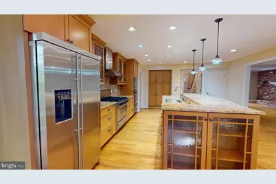 11211 Long Pine Trl, Potomac, MD 20854 - Photo 5