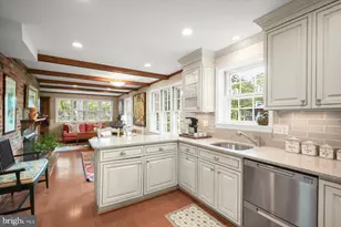 9118 Seven Locks Rd, Bethesda, MD 20817 - Photo 11