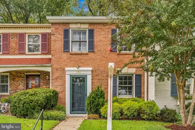 734 Azalea Drive #11-734, Rockville, MD 20850 - Photo 3