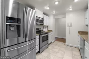 4601 N Park Ave, Chevy Chase, MD 20815 - Photo 9